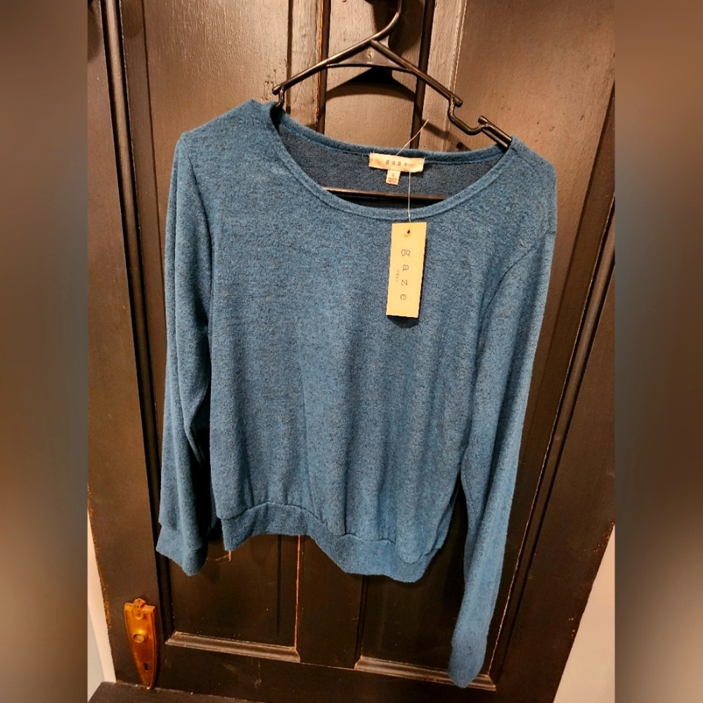 Gaze Blue Knit Crop Sweater